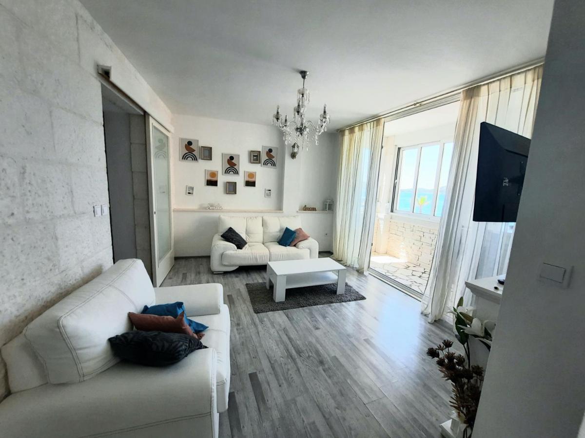 Apartman Cezar2 Rogoznica  Eksteriør billede